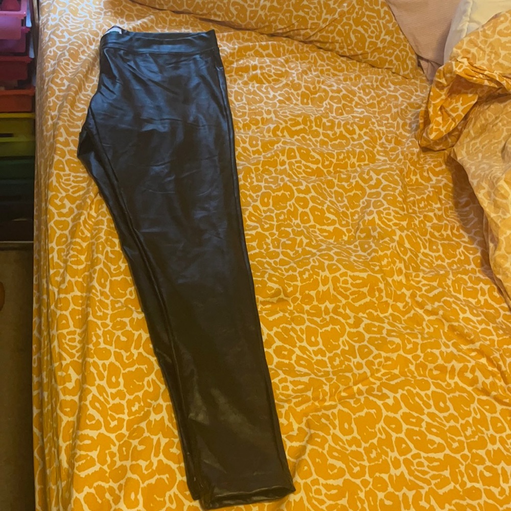 Faux leather leggings